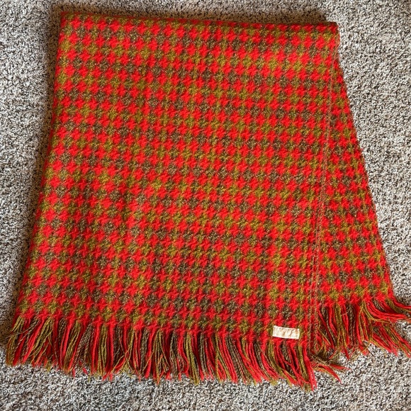Vintage Pendleton 100% Wool Fringed Knit Throw Southwestern 52” X 60” - Picture 1 of 3